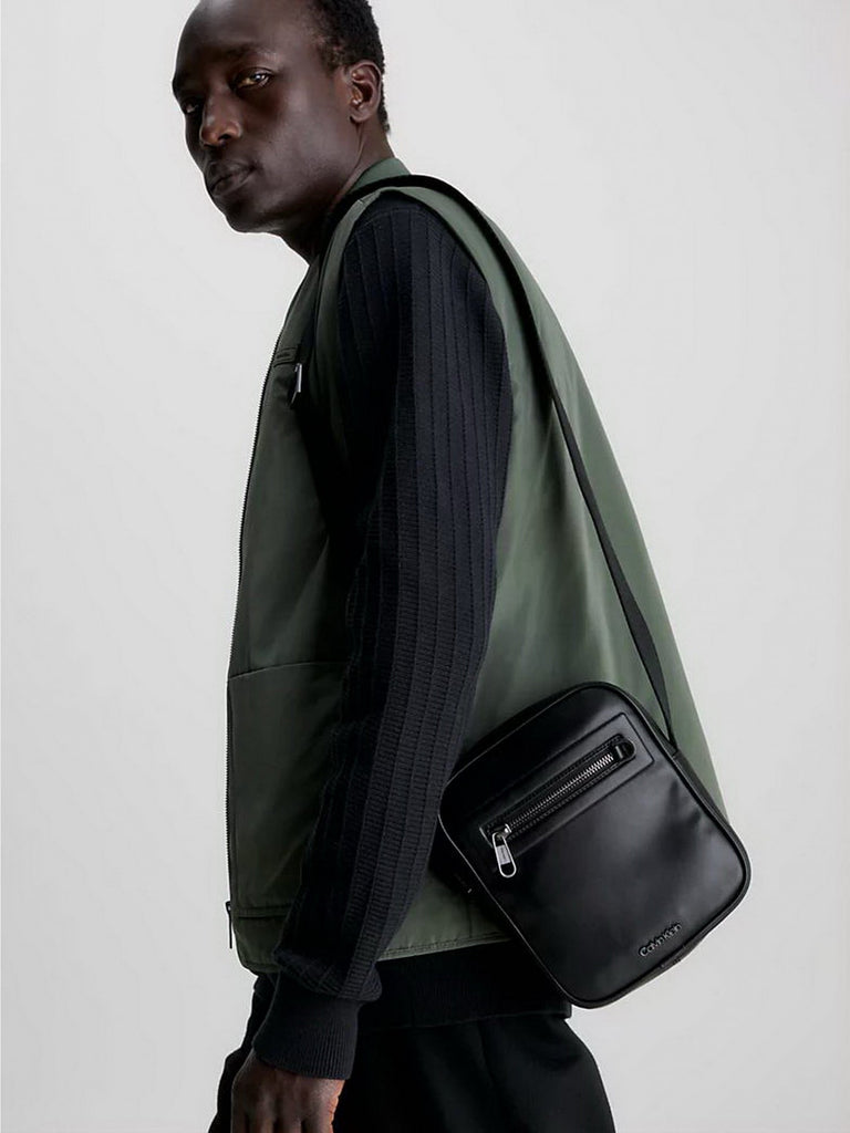 Calvin Klein crna muška torba (K50K511190-BAX)-[SKU]