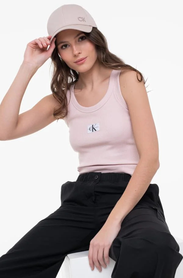 Calvin Klein roza ženska kapa s ravnim šiltom