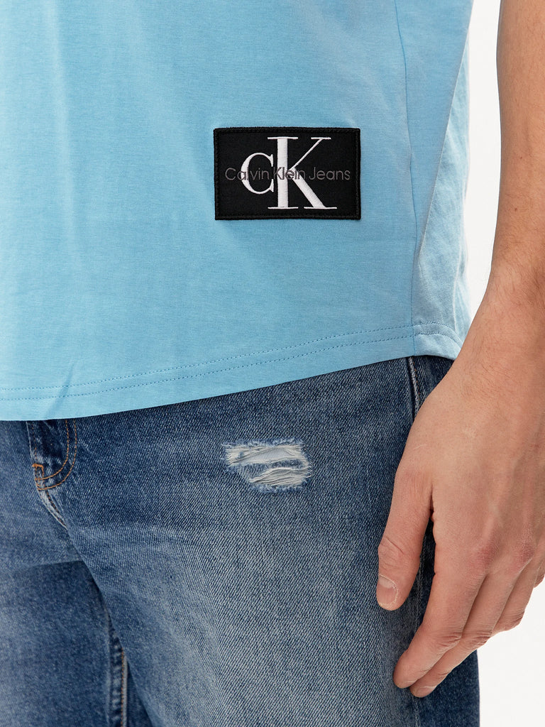 Calvin Klein plava muška majica sa zaobljenim rubom