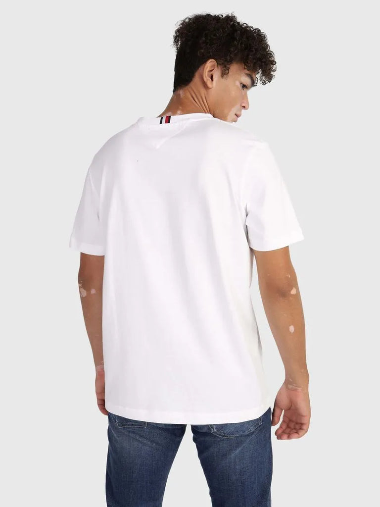 Tommy Hilfiger bijela muška majica s prugastim natpisom