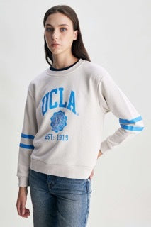 UCLA bijela ženska majica s plavim rukavima